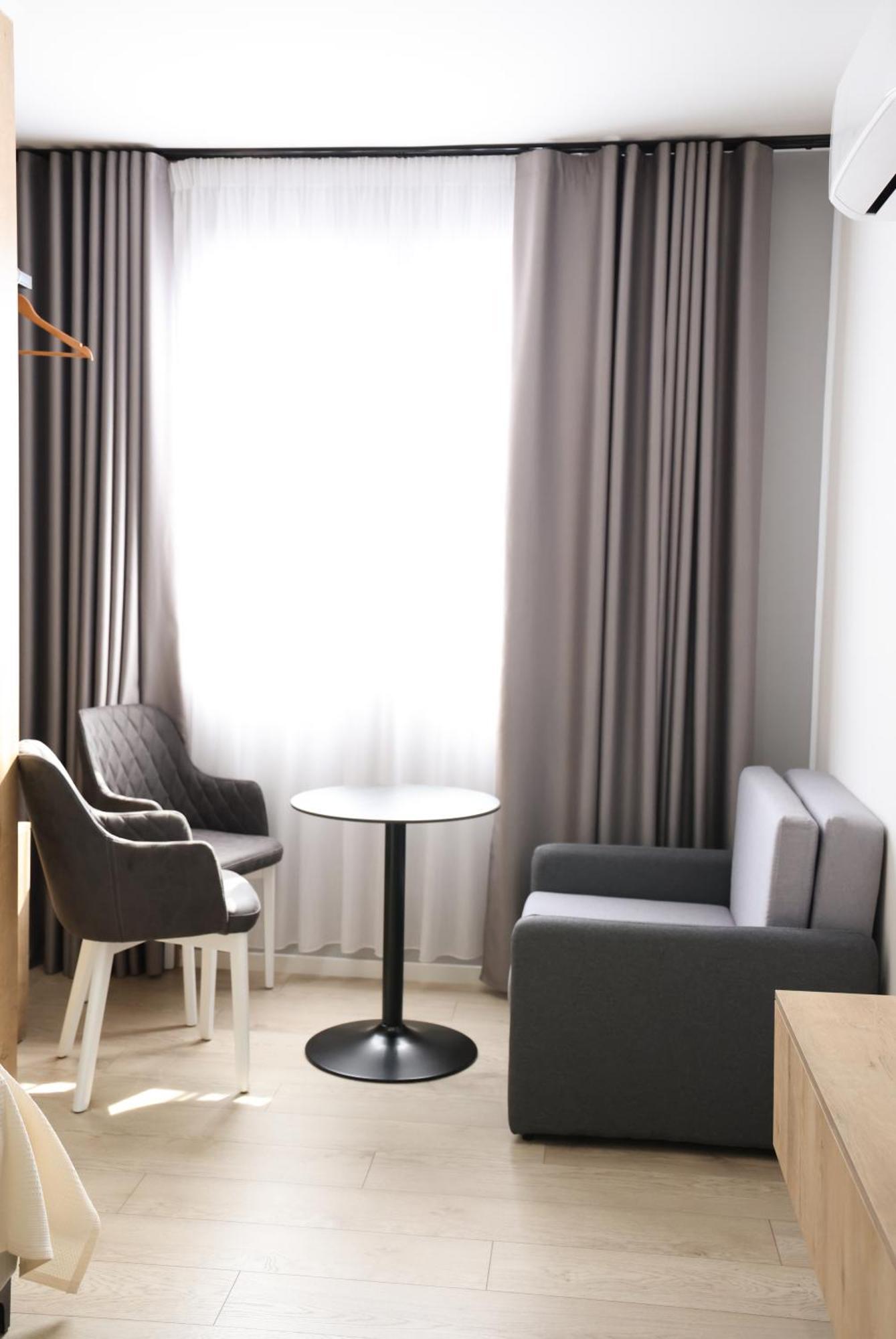 Sol Hotel
